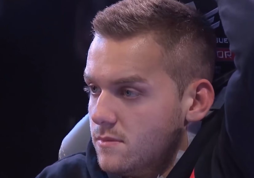 钟稳住对抗 钟稳住对抗